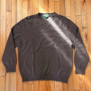Classic V-Neck Sweater for Men in Rich Brown